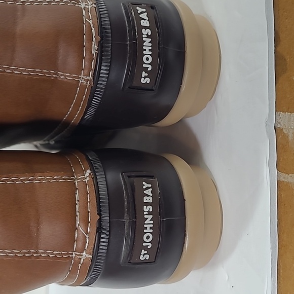 St. John's Bay Rollands Duck Boot - Brown / Tan - Size 10M - Picture 11 of 11